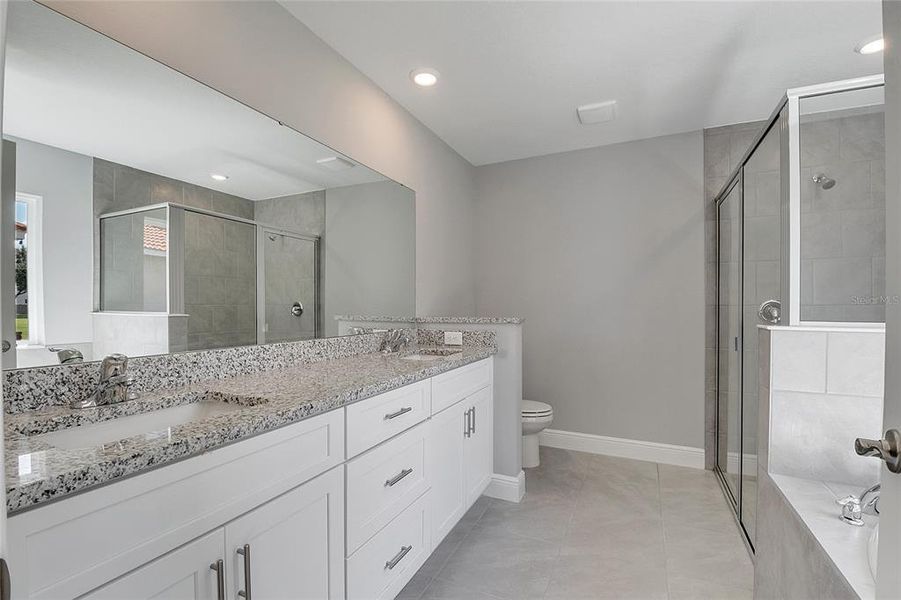 Furnished interior view inside a new home in , Kissimmee (Image 3).