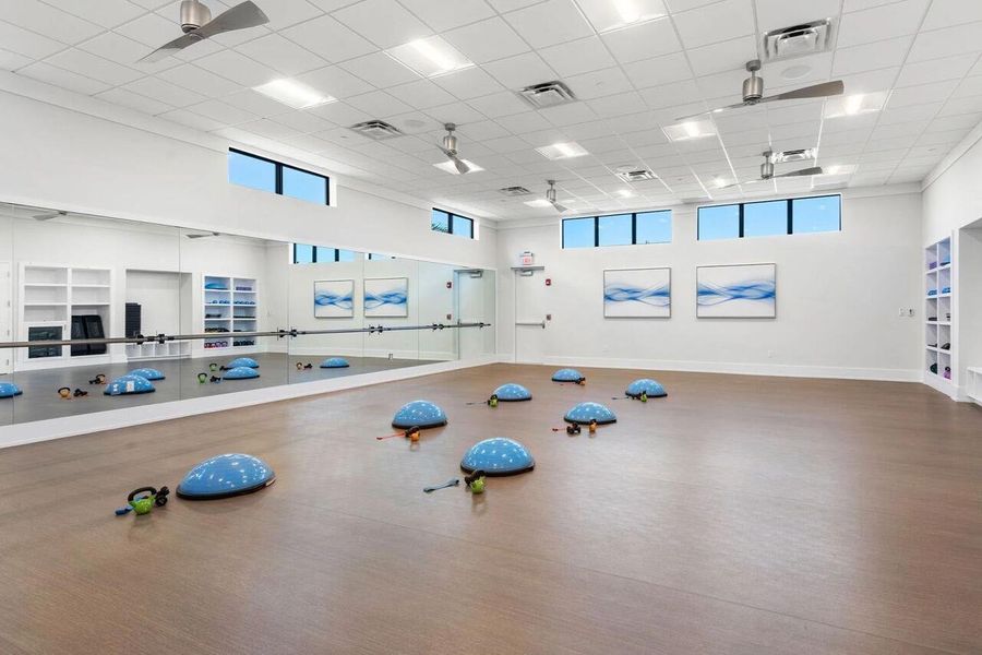 EXERCISE ROOM EXERCISE ROOM