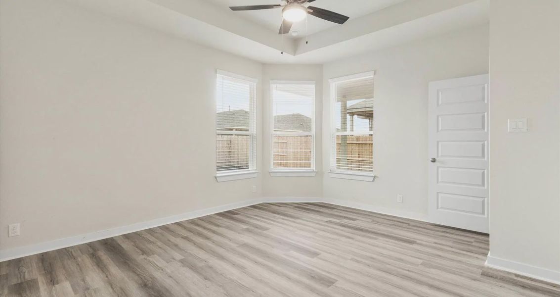 Representative unfurnished interior of a home built from the Connor by Chesmar Homes in Meyer Ranch, New Braunfels (Image 18).
