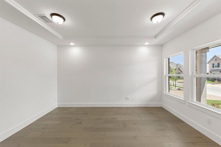 Spacious, unfurnished interior of a new home in Inspiration, Lucas (Image 22).