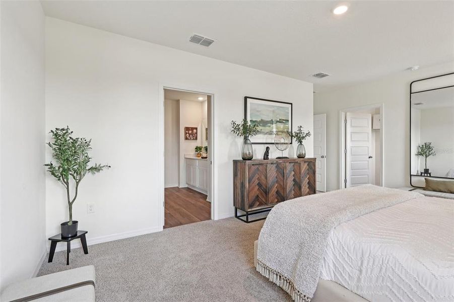 Furnished interior view inside a new home in , Lakeland (Image 11).