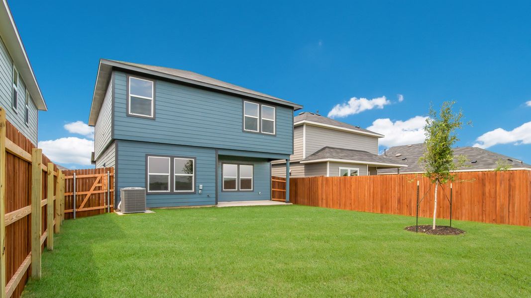 Representative exterior details of a home built from the The Grace by D.R. Horton in Watermill, Uhland (Image 4).