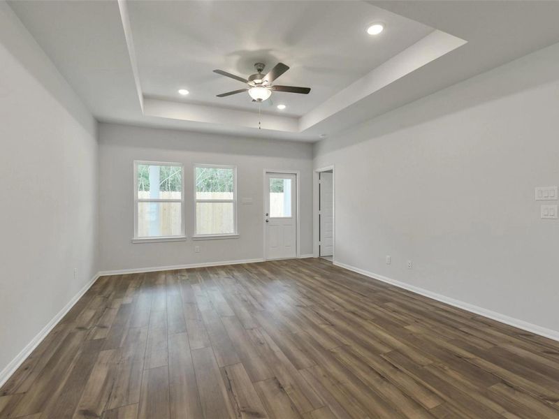 Spacious, unfurnished interior of a new home in Caney Creek Place, Conroe (Image 16). Spacious, unfurnished interior of a new home in Caney Creek Place, Conroe (Image 16).