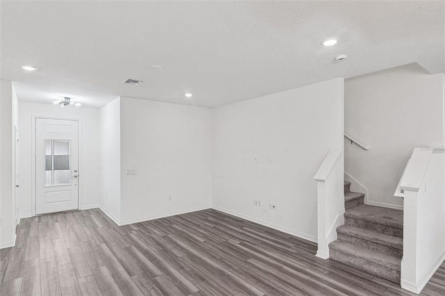 Spacious, unfurnished interior of a new home in , Clermont (Image 26). Spacious, unfurnished interior of a new home in , Clermont (Image 26).