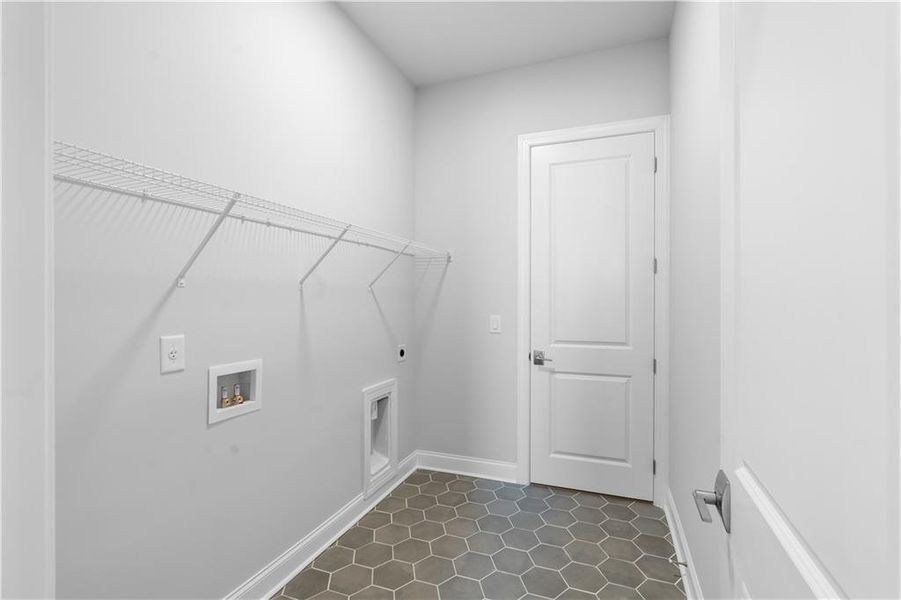 Spacious, unfurnished interior of a new home in Promenade at Sawnee Village, Cumming (Image 13).