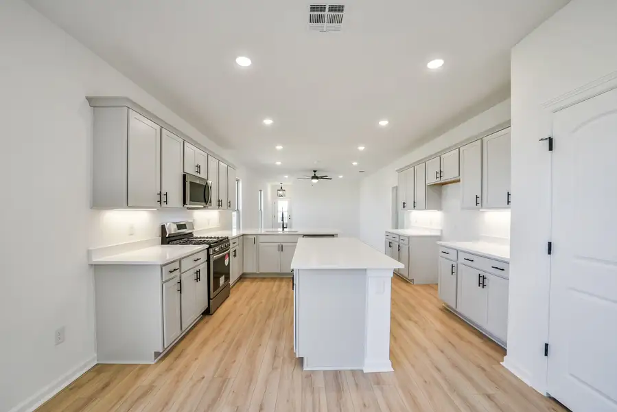 Furnished interior view inside a new home in Mostyn Springs, Magnolia (Image 9). Furnished interior view inside a new home in Mostyn Springs, Magnolia (Image 9).