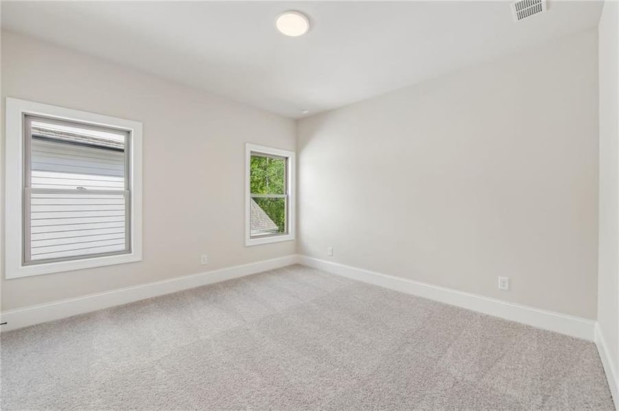 Spacious, unfurnished interior of a new home in Waterhaven, Cumming (Image 38).
