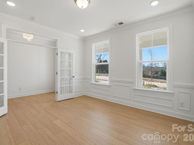 Spacious, unfurnished interior of a new home in Enclave at Belmont, Belmont (Image 24).