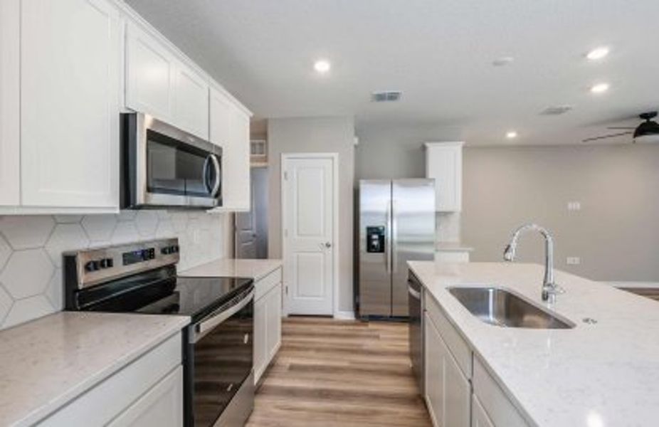 Kitchen with Large Center
Island