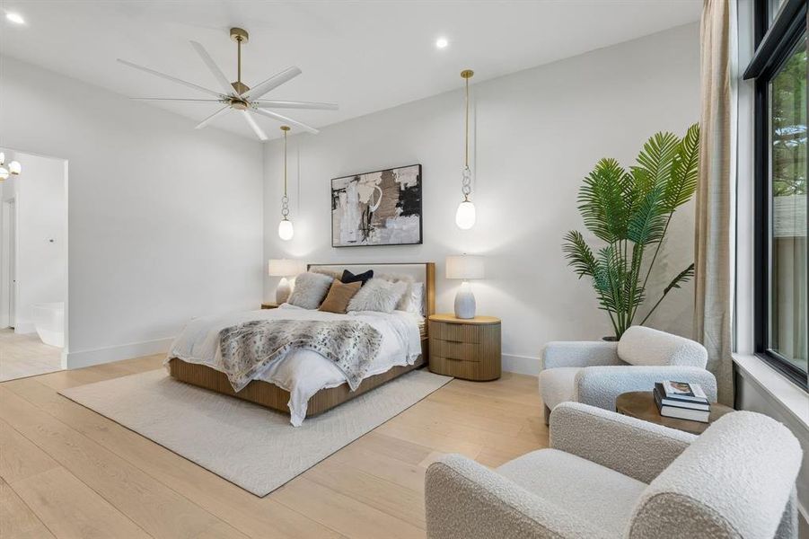 Furnished interior view inside a new home in , Colleyville (Image 15).