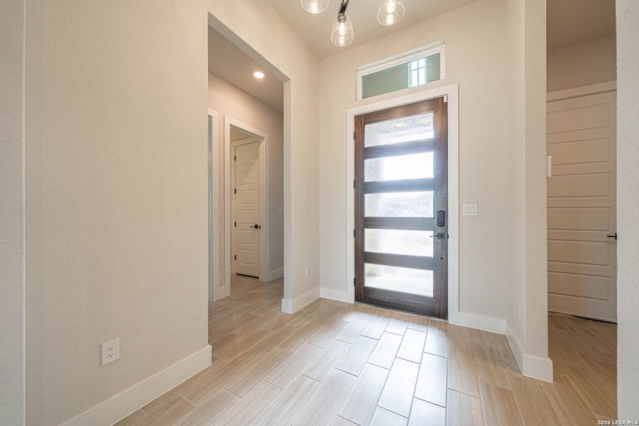 Spacious, unfurnished interior of a new home in , Kerrville (Image 17). Spacious, unfurnished interior of a new home in , Kerrville (Image 17).