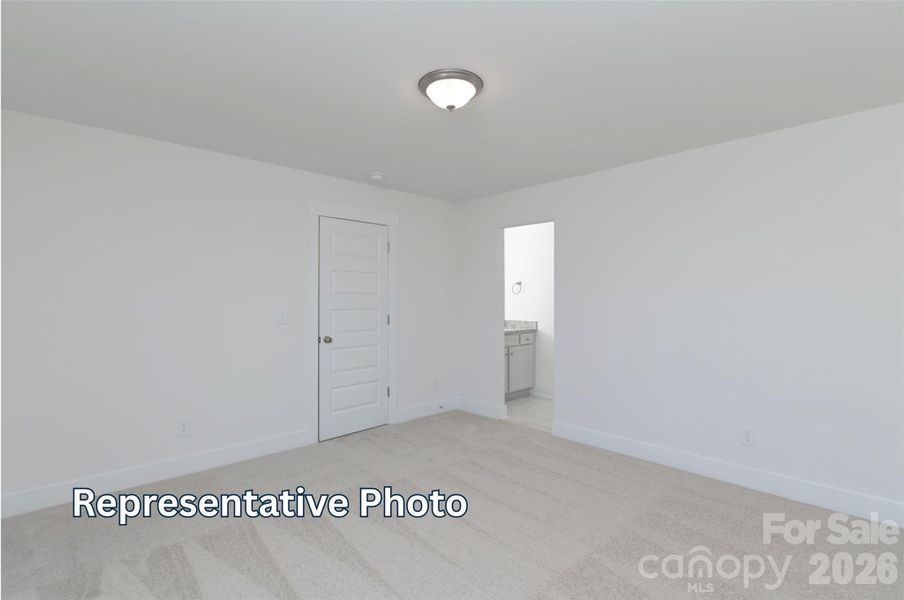 Spacious, unfurnished interior of a new home in Caldwell Forest, Charlotte (Image 16).
