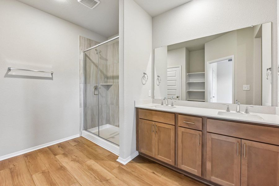 Furnished interior view inside a new home in Edgebrooke, Pflugerville (Image 12).