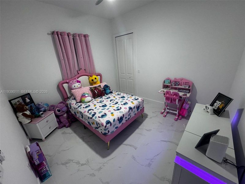 Furnished interior view inside a new home in , Lehigh Acres (Image 5).