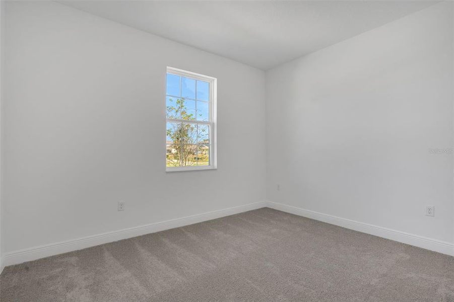 Spacious, unfurnished interior of a new home in Reserve at Hammock Oaks, Lady Lake (Image 32).