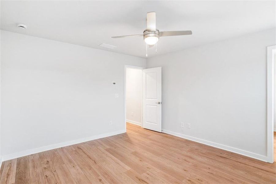 Spacious, unfurnished interior of a new home in , Fayetteville (Image 25).