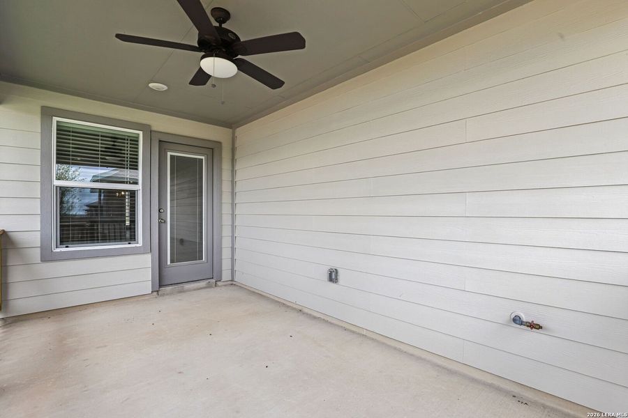 Exterior details and patio area of a home in Thomas Pond, San Antonio (Image 3). Exterior details and patio area of a home in Thomas Pond, San Antonio (Image 3).