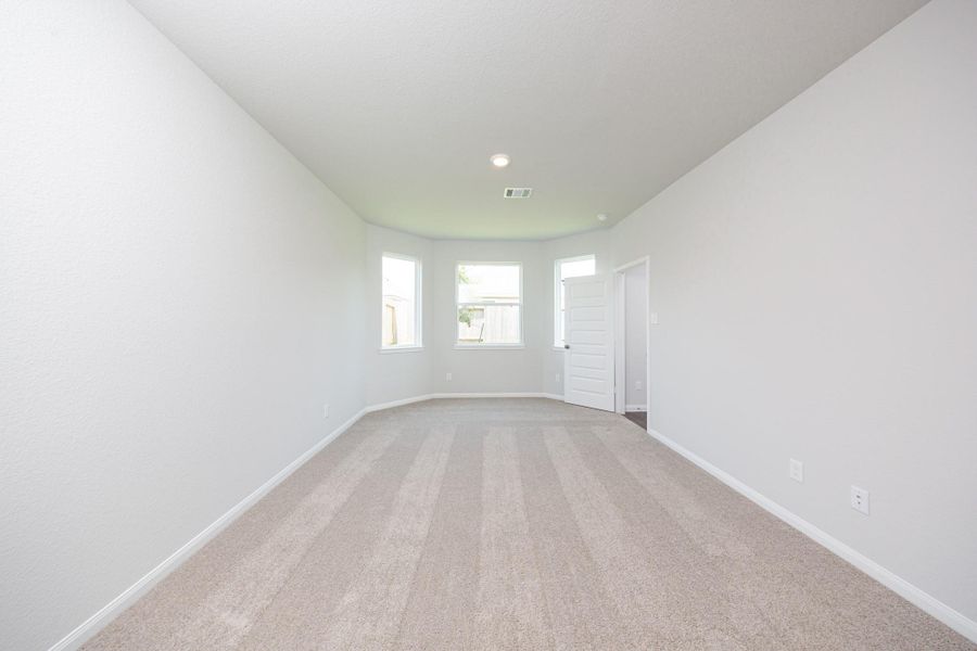 Spacious, unfurnished interior of a new home in Cliffstone Hills, Conroe (Image 15). Spacious, unfurnished interior of a new home in Cliffstone Hills, Conroe (Image 15).