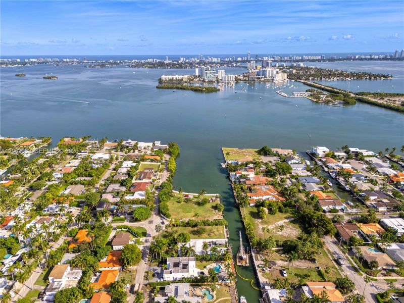 Image 11 of a home in .