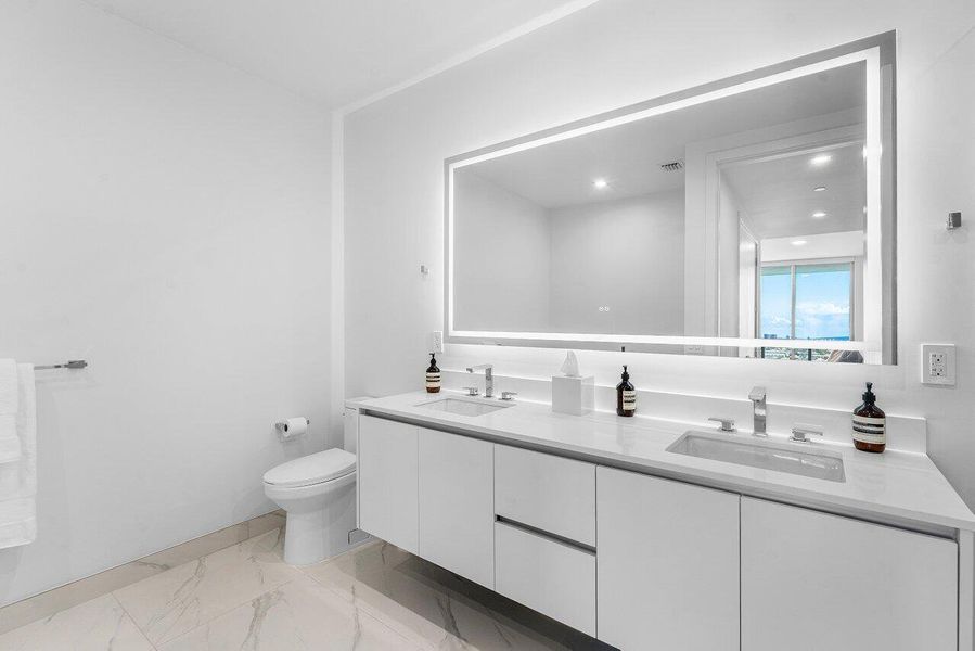 022-220LakeShoreDrive-2109-LakePark-FL-3