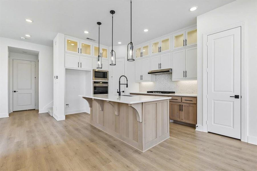 Furnished interior view inside a new home in Walsh: Townhomes - The Patios, Aledo (Image 6). Furnished interior view inside a new home in Walsh: Townhomes - The Patios, Aledo (Image 6).