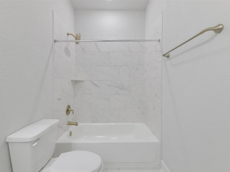 Close-up of interior finishes inside a home in Lago Mar, Texas City (Image 12). Close-up of interior finishes inside a home in Lago Mar, Texas City (Image 12).