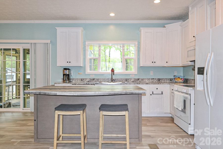 Furnished interior view inside a new home in , Shelby (Image 8).