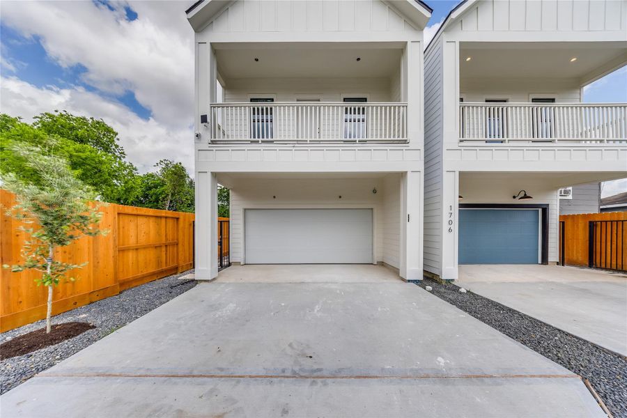 Exterior details and patio area of a home in , Houston (Image 3).