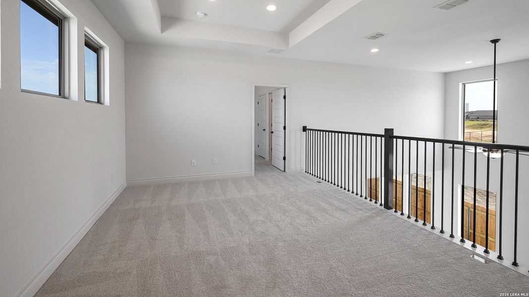 Spacious, unfurnished interior of a new home in Legacy at Lake Dunlap, New Braunfels (Image 25).