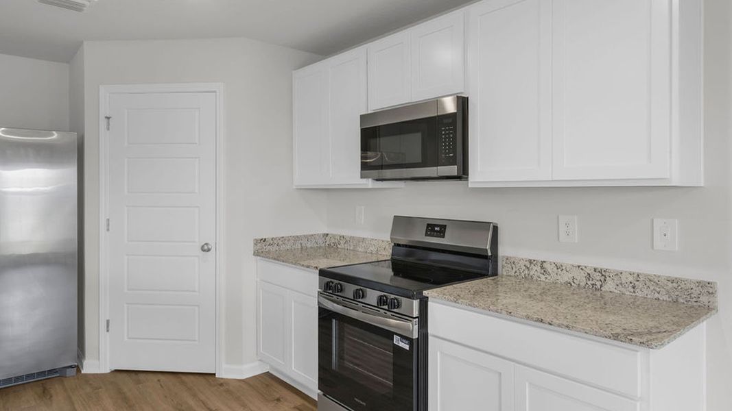 Furnished interior view inside a new home in Wesley Park, Crawfordville (Image 13).