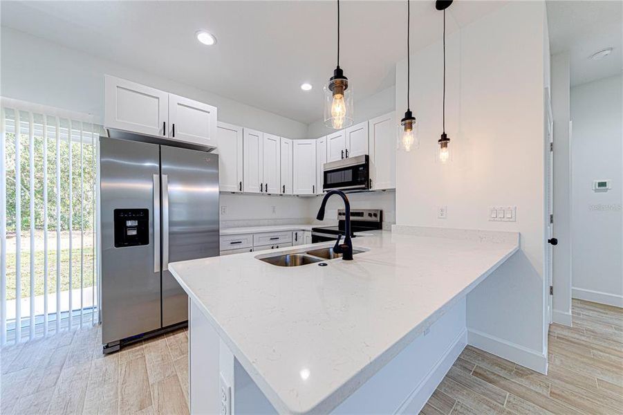 Furnished interior view inside a new home in , Ocklawaha (Image 6).