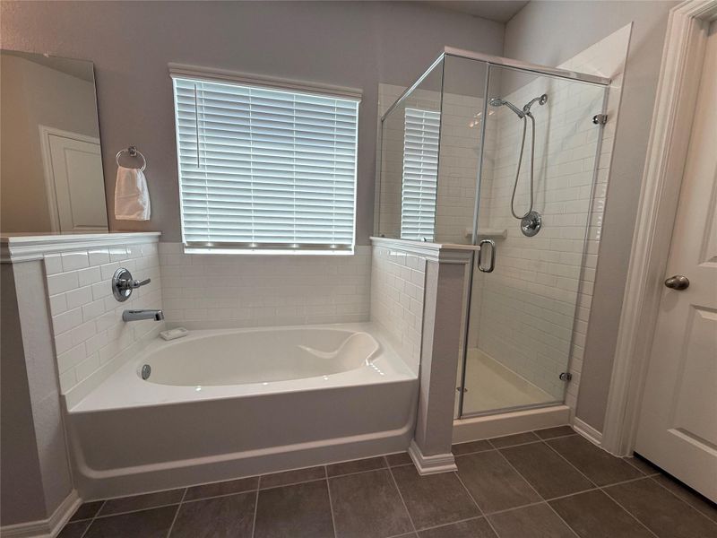 Furnished interior view inside a new home in , Angleton (Image 39).
