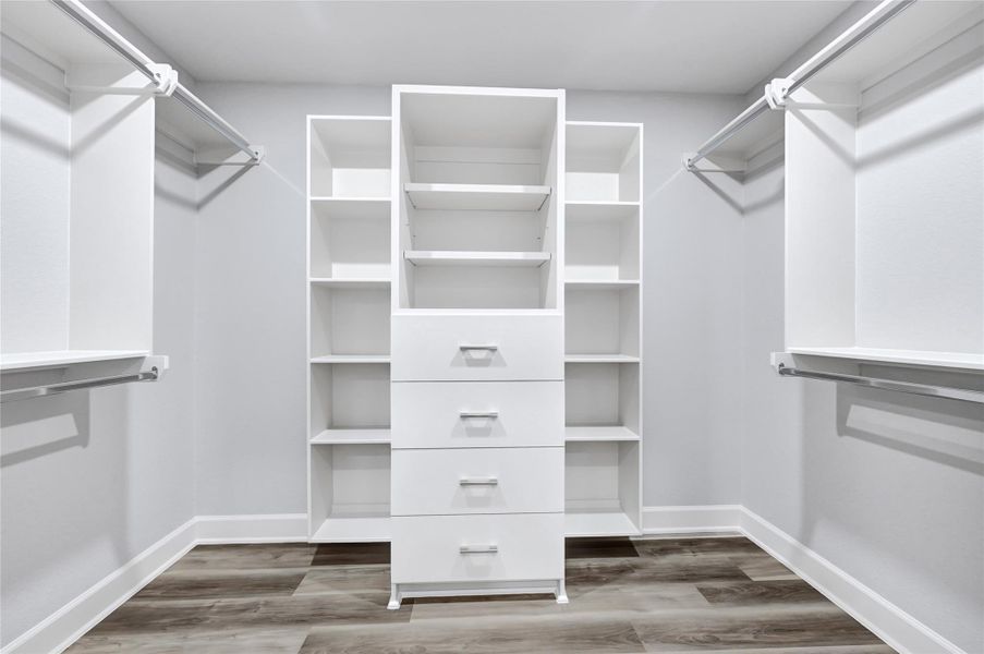 Spacious, unfurnished interior of a new home in , Houston (Image 14).