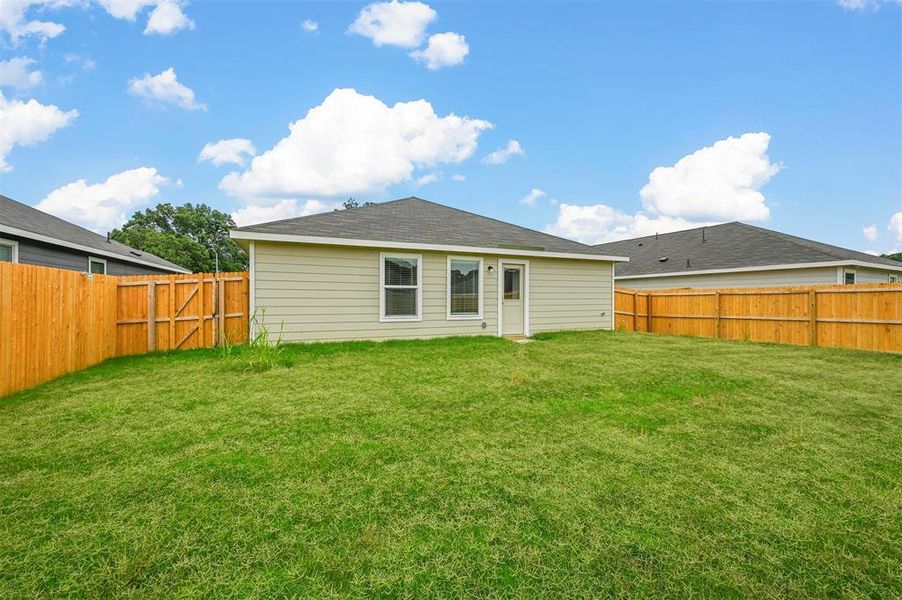 Image 19 of a home in Wright Farms: Watermill Collection.