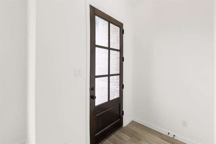 05. 05. 901 Janwood - Entry