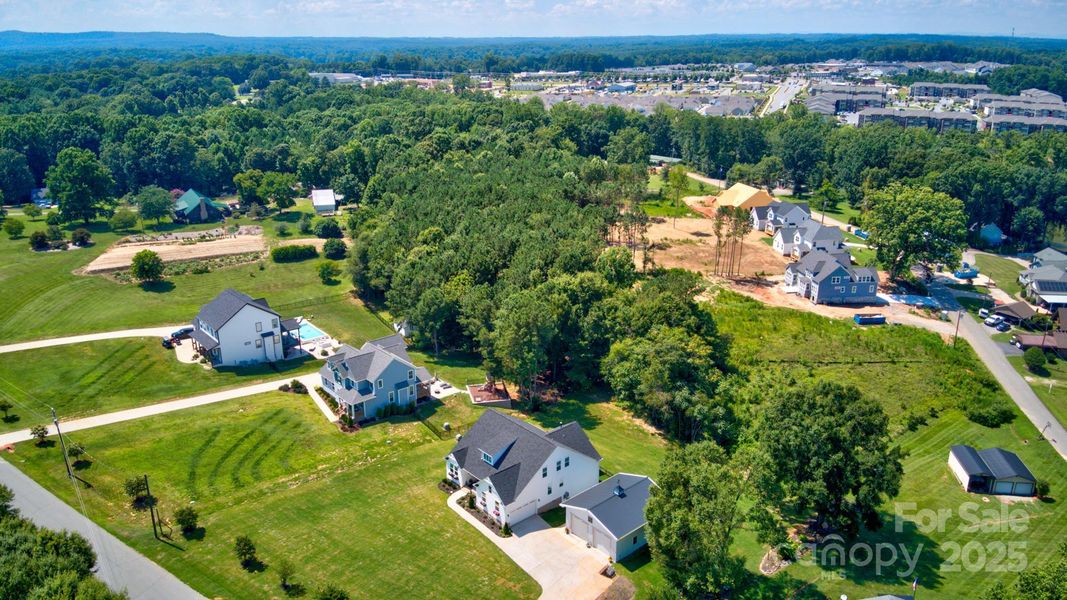 Image 40 of a home in .