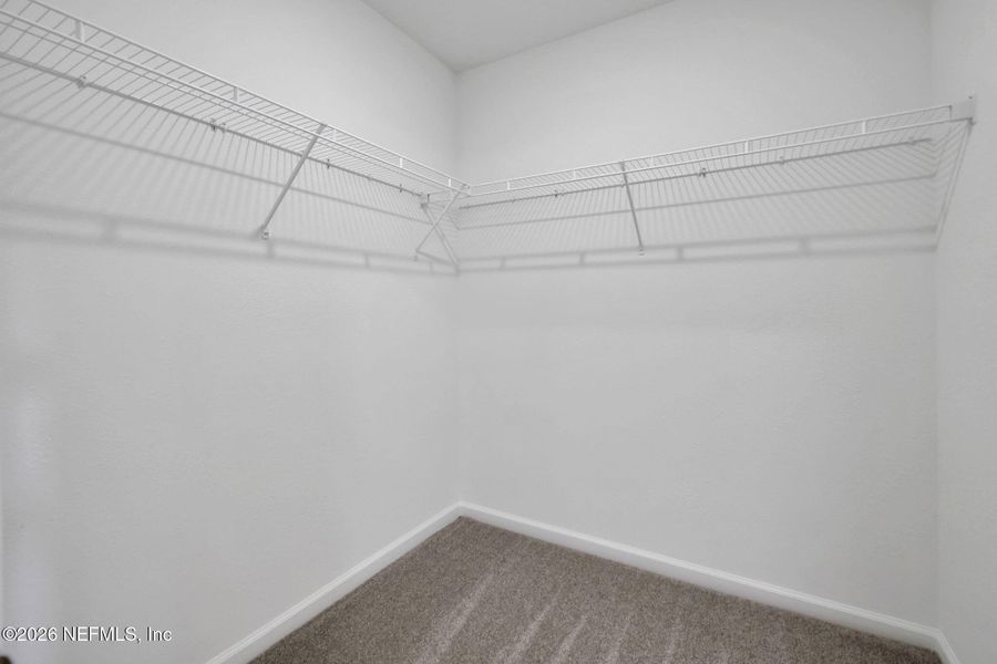 Spacious, unfurnished interior of a new home in Cedar Creek, Jacksonville (Image 23).