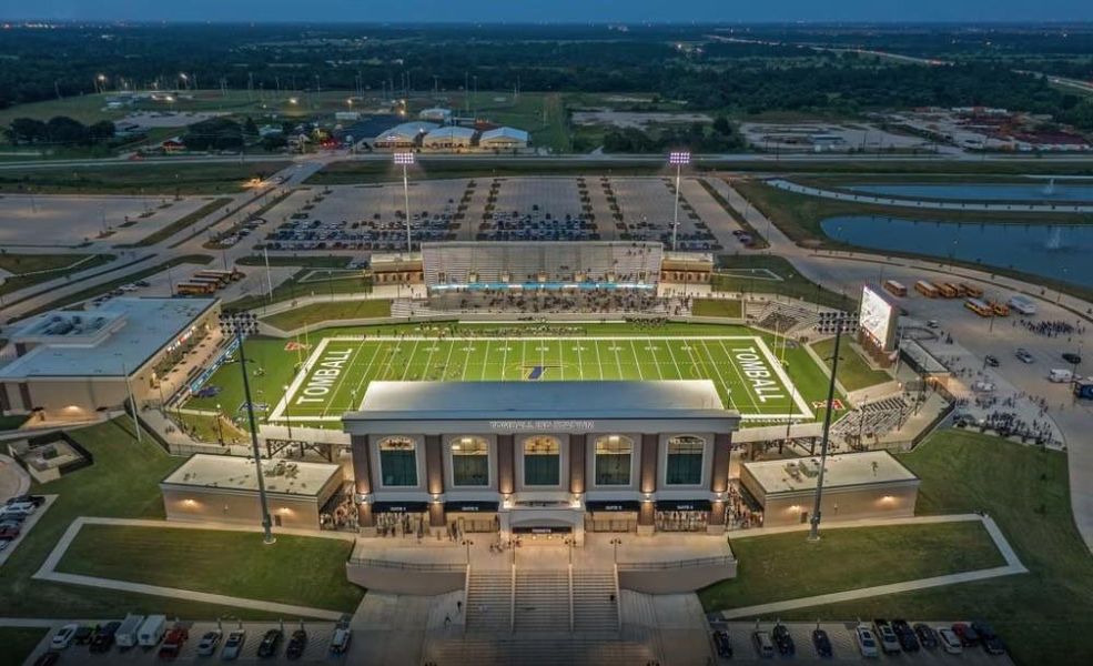 Zoned to the A rated Tomball ISD and is within 1 mile from the new stadium. Zoned to the A rated Tomball ISD and is within 1 mile from the new stadium.