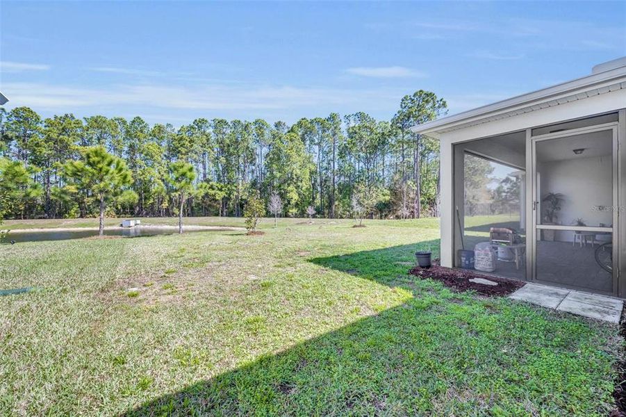 Exterior details and patio area of a home in , Clermont (Image 25).