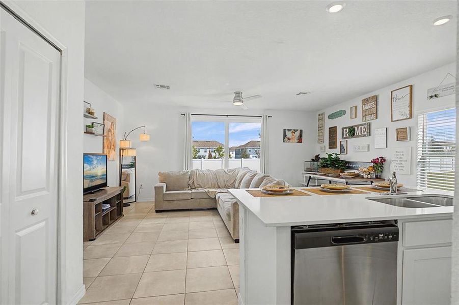 Furnished interior view inside a new home in , Bradenton (Image 19). Furnished interior view inside a new home in , Bradenton (Image 19).