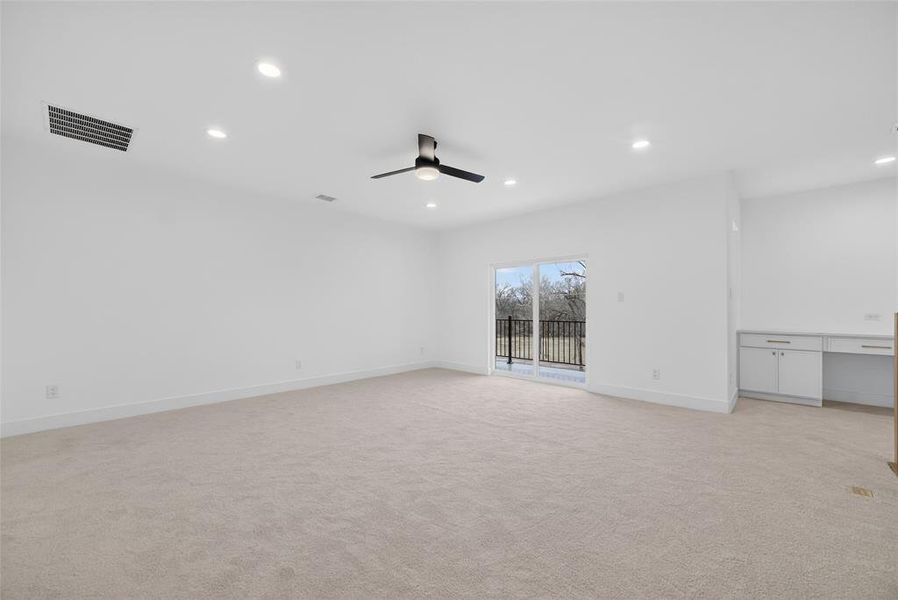 Spacious, unfurnished interior of a new home in , Garland (Image 23). Spacious, unfurnished interior of a new home in , Garland (Image 23).