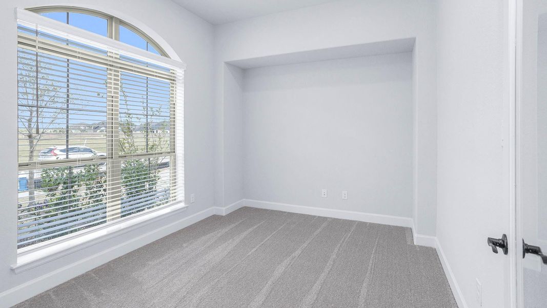 Spacious, unfurnished interior of a new home in Everly, Hockley (Image 13).