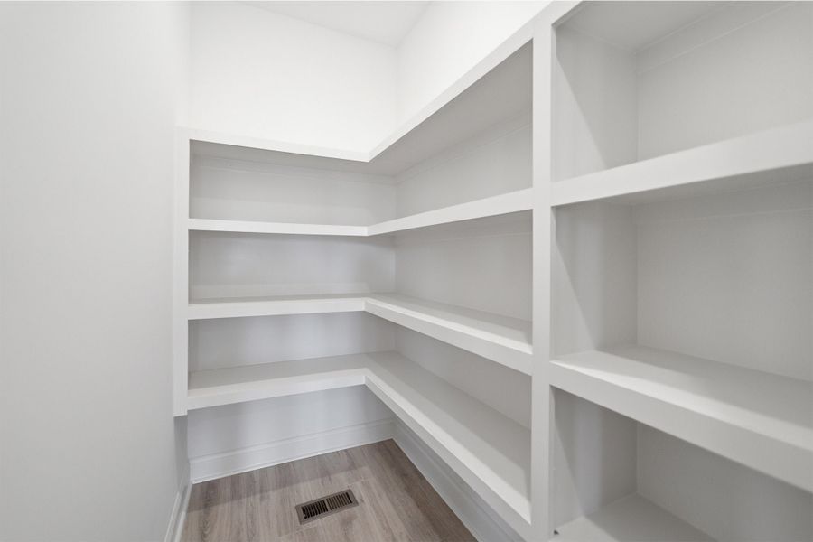 Spacious, unfurnished interior of a new home in McCain's Station, Gallatin (Image 25). Spacious, unfurnished interior of a new home in McCain's Station, Gallatin (Image 25).