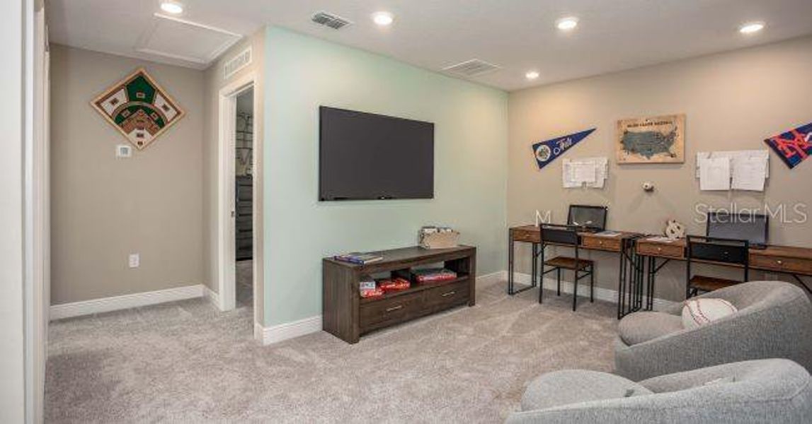 Furnished interior view inside a new home in Avalon Woods, Newberry (Image 21).
