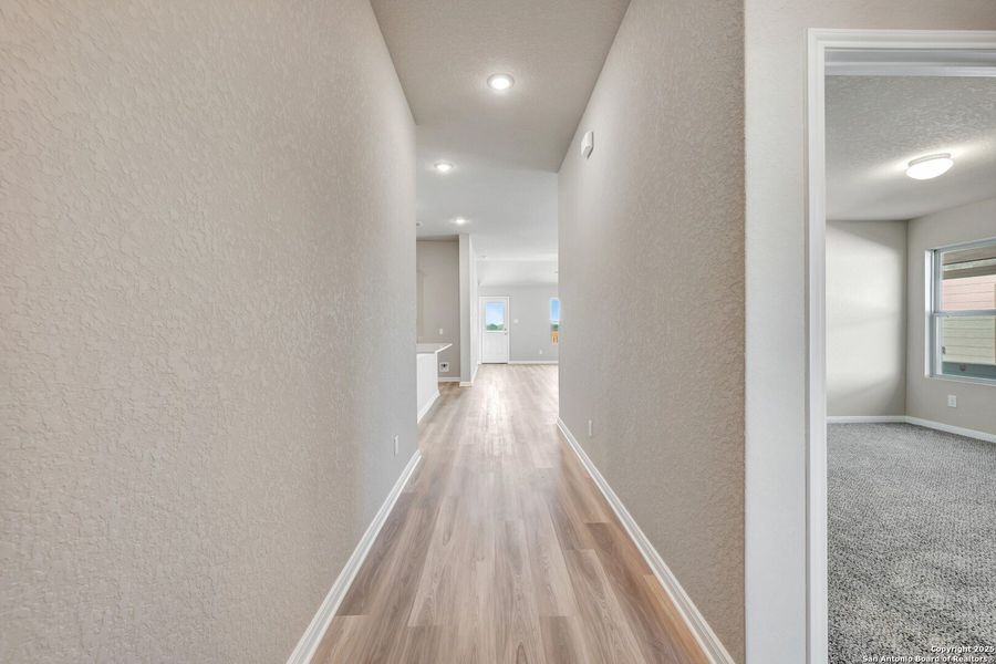 Spacious, unfurnished interior of a new home in Greenspoint Heights, Seguin (Image 18).