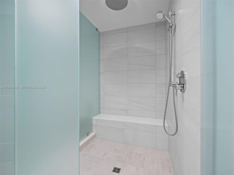 Close-up of interior finishes inside a home in , Fort Lauderdale (Image 21).