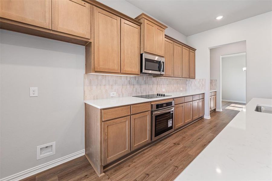 Furnished interior view inside a new home in Parker Heights, Valley View (Image 17). Furnished interior view inside a new home in Parker Heights, Valley View (Image 17).
