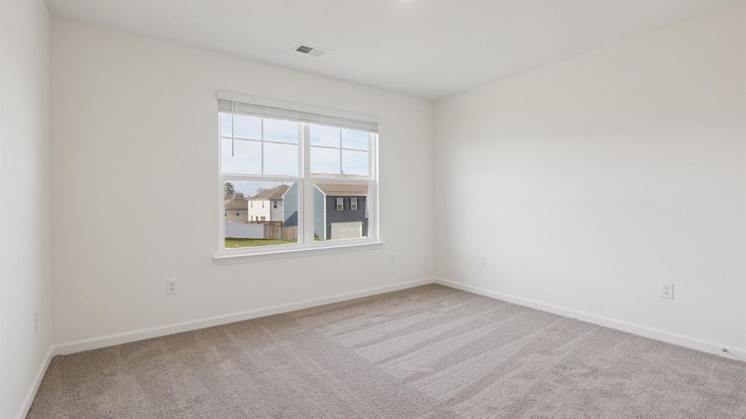 Spacious, unfurnished interior of a new home in Whispering Springs, Maryville (Image 23).