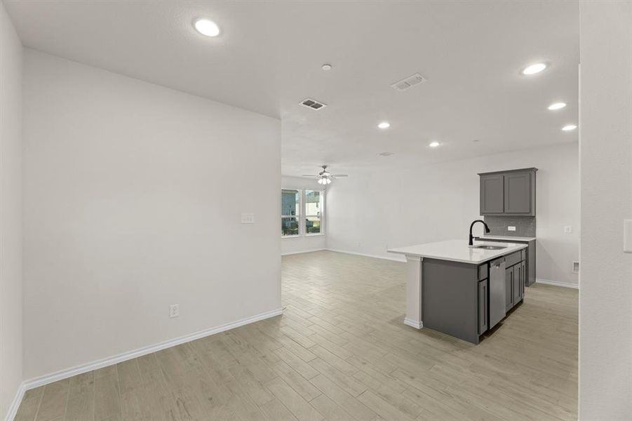 14. 5418 Runnel - Dining (2)