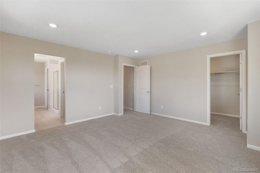 Spacious, unfurnished interior of a new home in Woodrose at Painted Prairie, Aurora (Image 30).